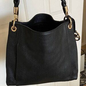 Like new Michael Kors Leather Purse